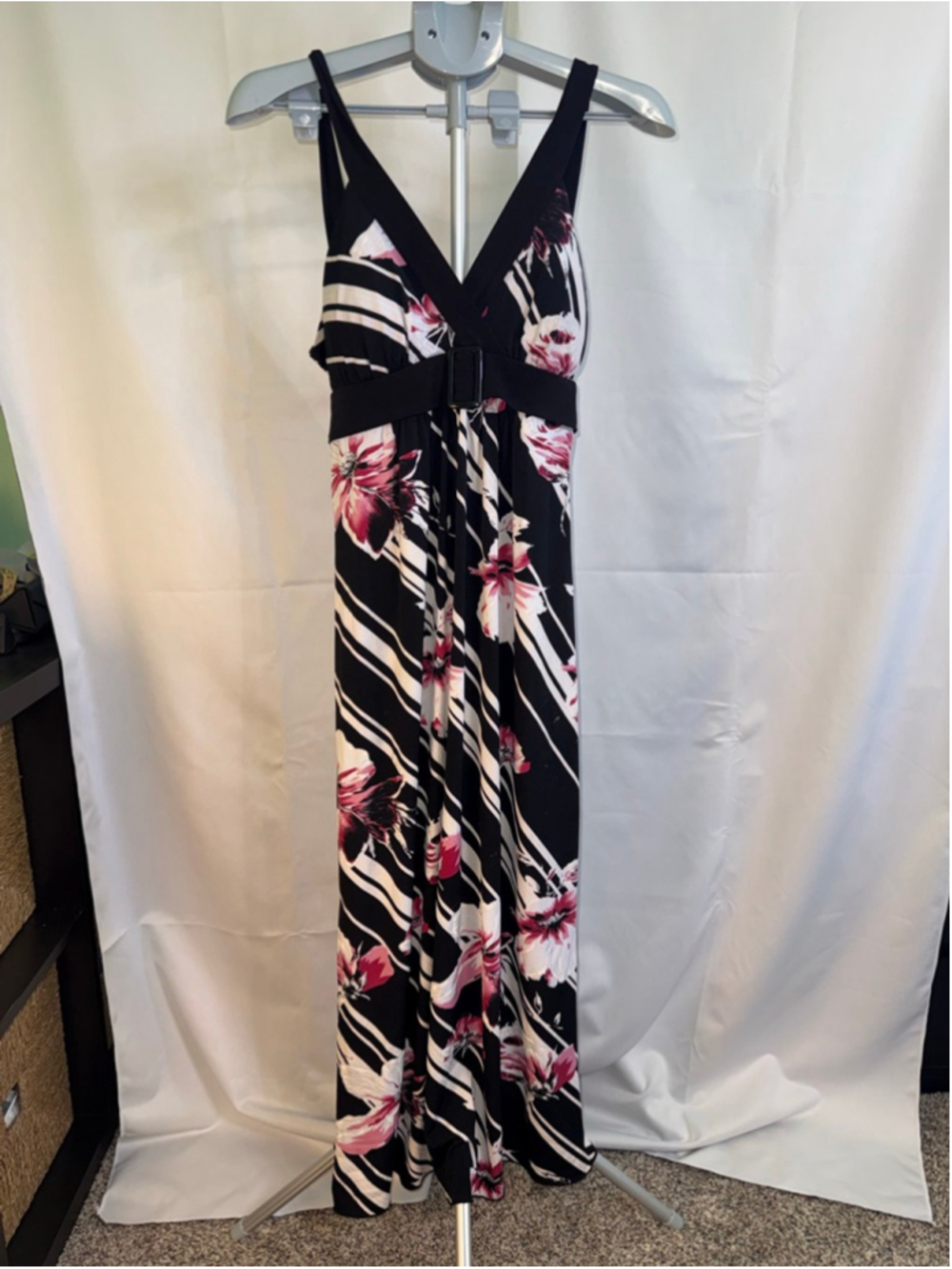 Women's En Focus Petite Black Pink Floral Maxi Dress 14P